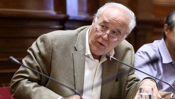 Víctor Andrés García Belaunde también se refirió a la actuación de la bancada de Acción Popular en el actual Parlamento. (Foto: Congreso)