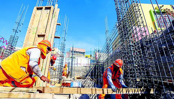 Capeco señaló que el sector de construcción está conformado por 300,000 trabajadores directos, y con los empleados indirectos, la cifra ascendería hasta 500,000. (Foto: GEC)