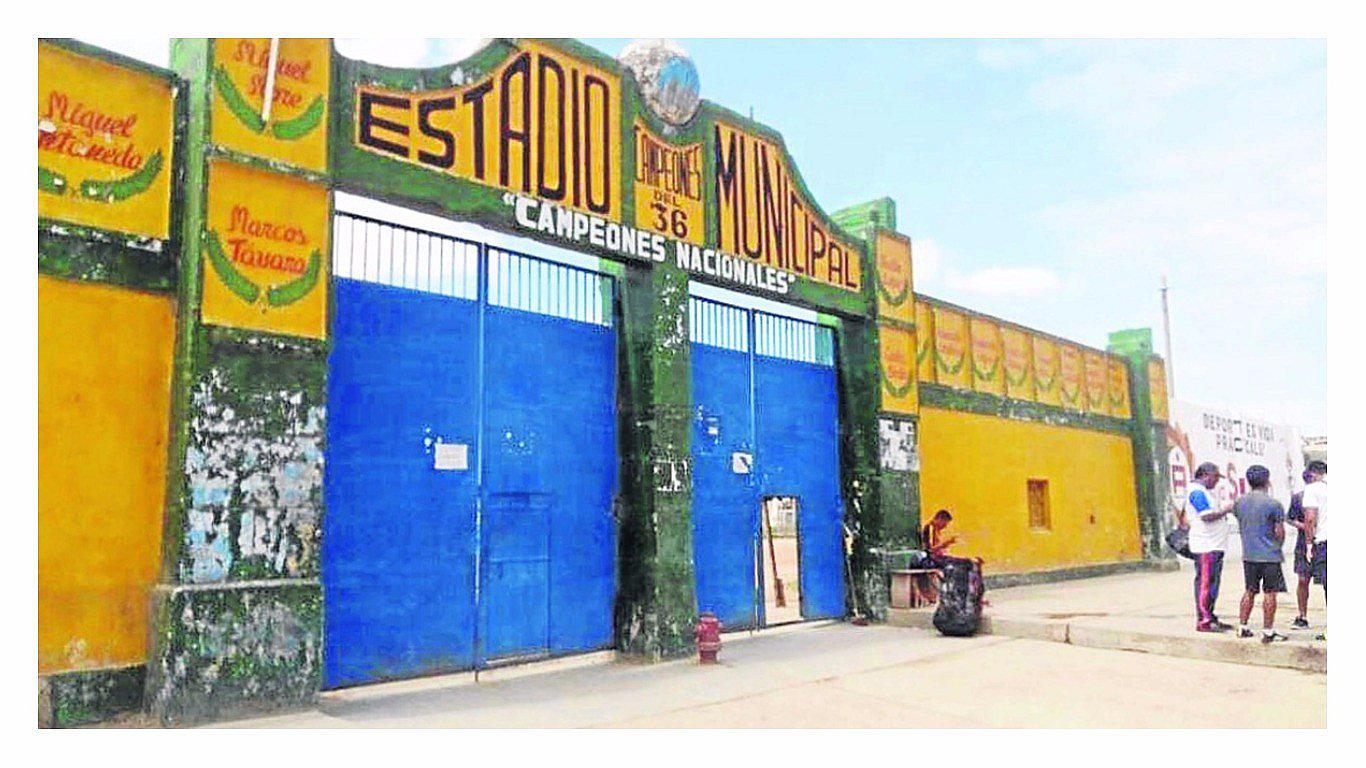 Constructora sancionada gana licitación para el estadio