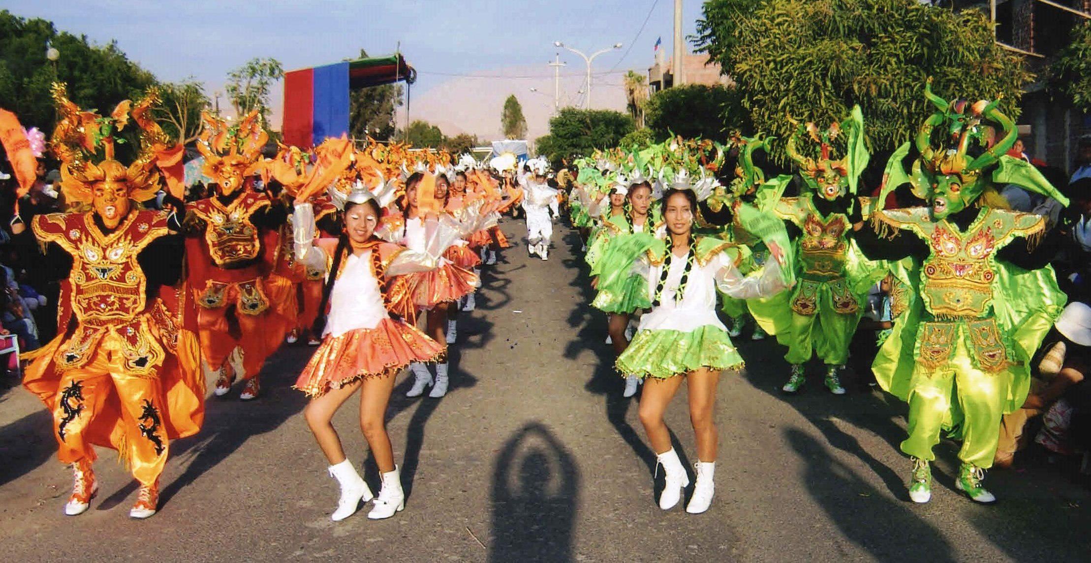 Parada universitaria será este domingo