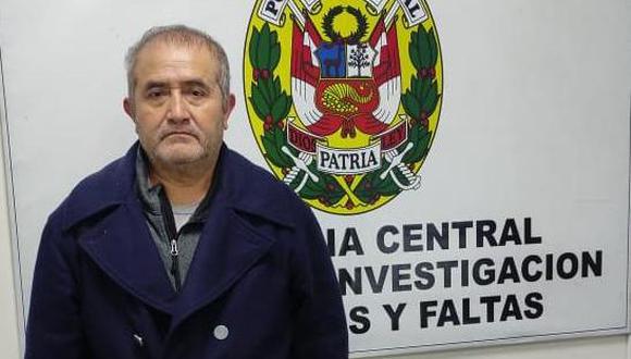 Policías de la Comisaría Central se encuentran procesando el traslado de Víctor Escalante para que afronte las investigaciones. (Foto: Difusión)