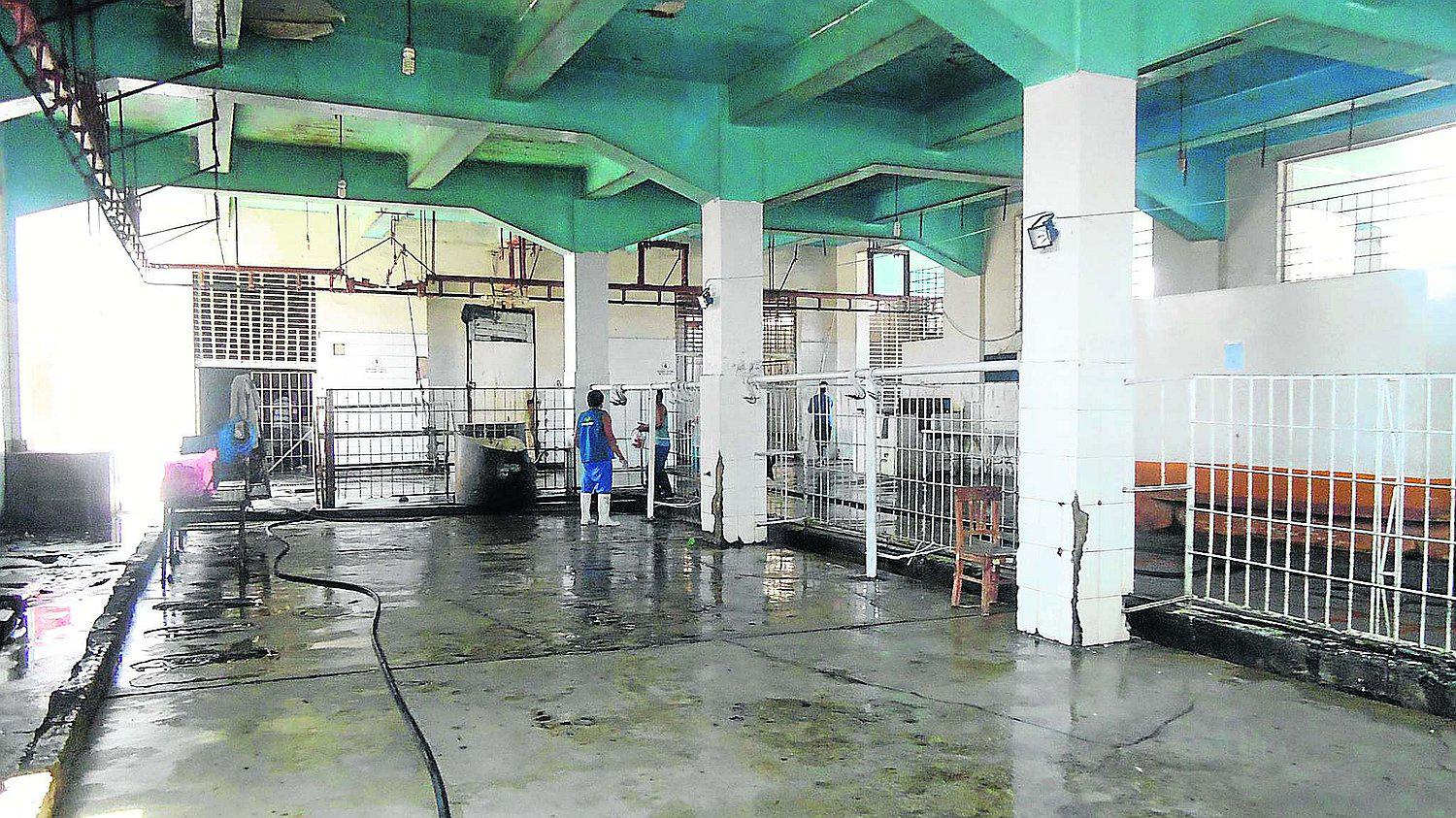 Municipio Provincial de Ica realiza limpieza general del Camal Municipal