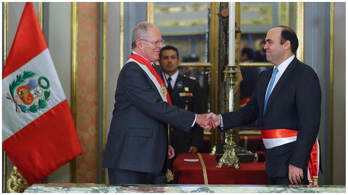 Premier Fernando Zavala juró hoy como ministro de Economía y Finanzas (VIDEO)