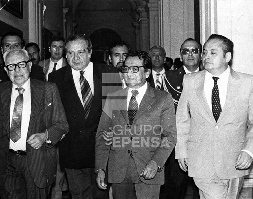 La vida del líder aprista Armando Villanueva en imágenes