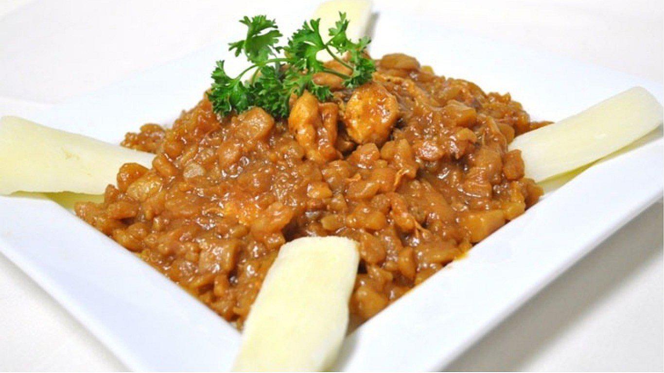 Carapulcra con cerdo un plato imprescindible en reuniones familiares