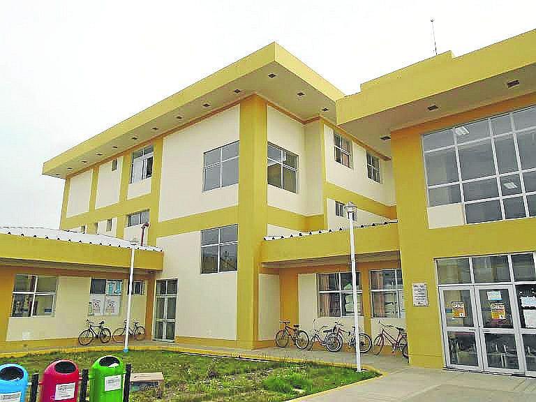 Rayo quema bomba de agua de hospital San Juan de Dios de Ayaviri