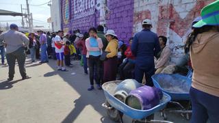 Arequipa: Vecinos forman largas colas ante la escasez de gas doméstico (EN VIVO)