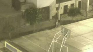 YouTube: Amante escapa de una casa en Nuevo Chimbote (VIDEO)