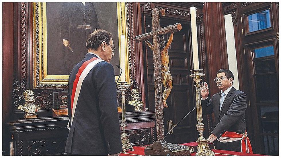 Martín Vizcarra tomó juramento a Gabinete presidido por César Villanueva (VIDEO Y FOTOS)