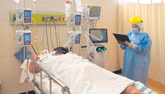 EsSalud planea aumentar la oferta de áreas de hospitalización ante el incremento de contagios.