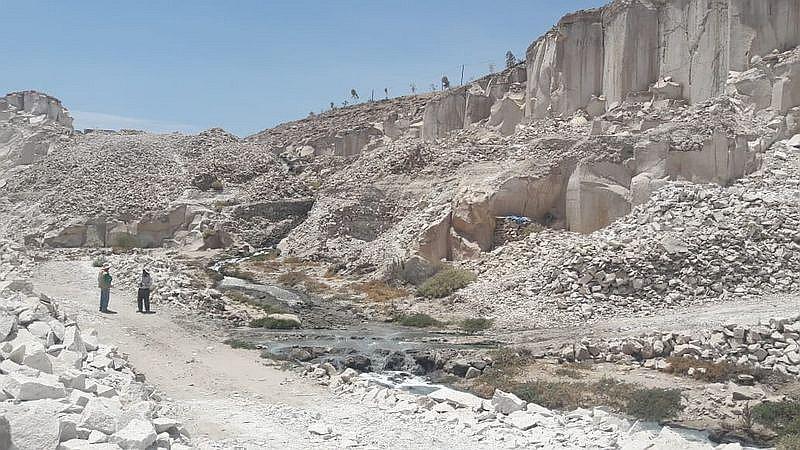 Dos opciones para frenar contaminación en cantera de sillar Añashuayco