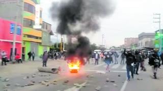 Azucareros de Pucalá bloquean carretera, en Chiclayo 