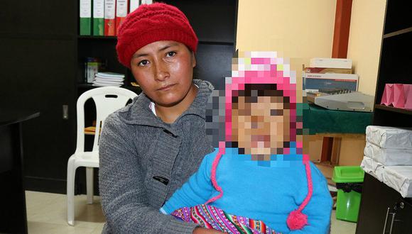 Realizan colecta de ropas y silla de rueda para niña Ruth en Quichuas.