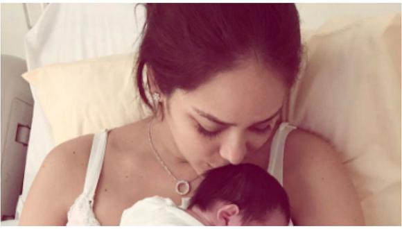 Karen Schwarz y Ezio Oliva: suben esto sobre su primera bebé y redes estallan (VIDEO y FOTOS)