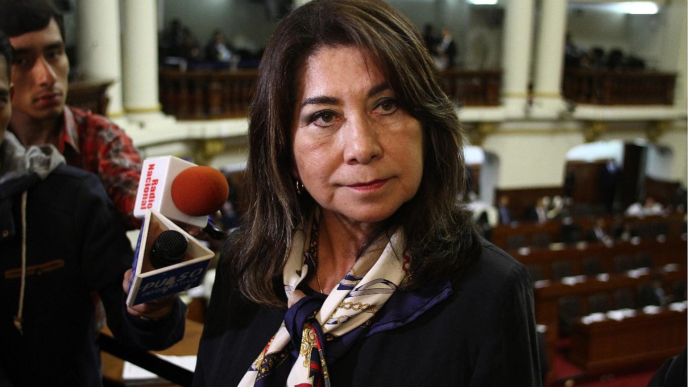 Martha Chávez sugiere que misteriosa "Señora K" podría ser PPK (FOTO)