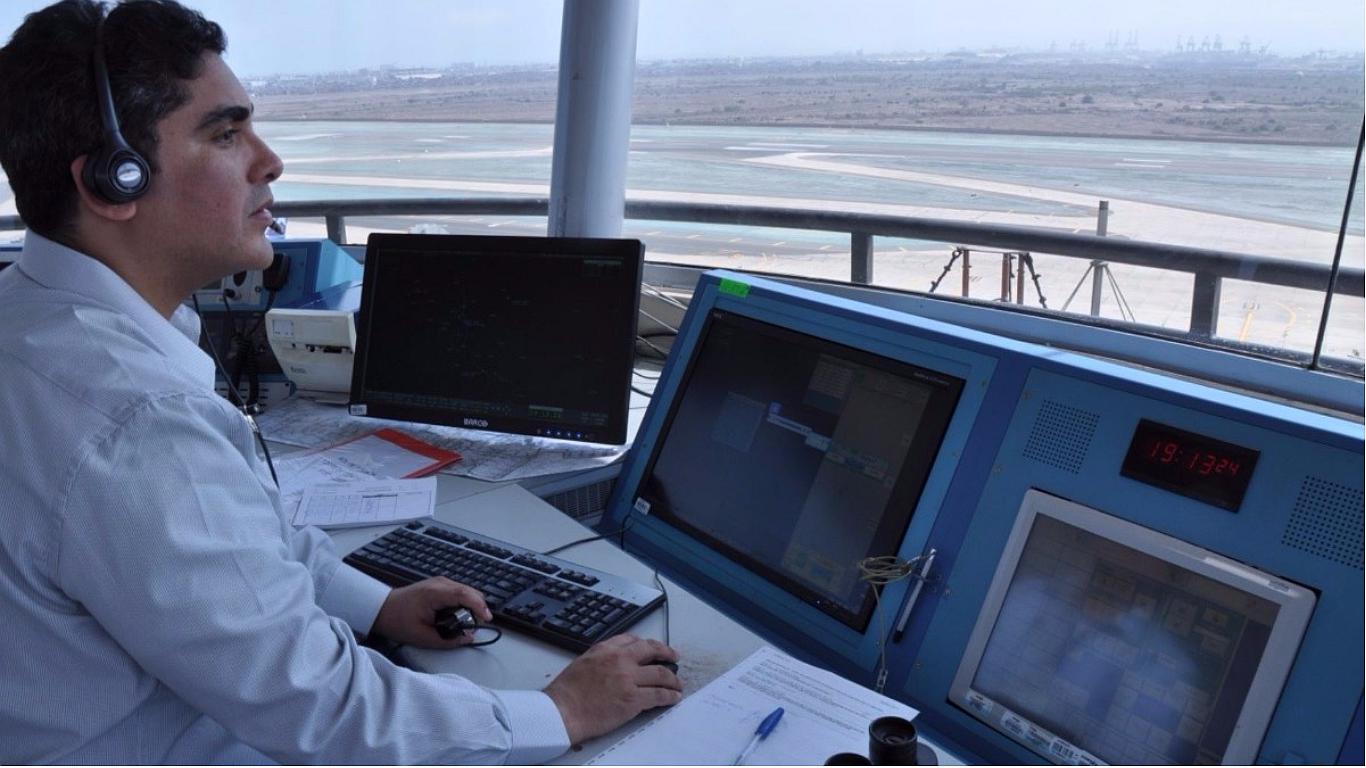 Corpac ofrece 25 becas para controladores aéreos con sueldos de hasta S/. 3900