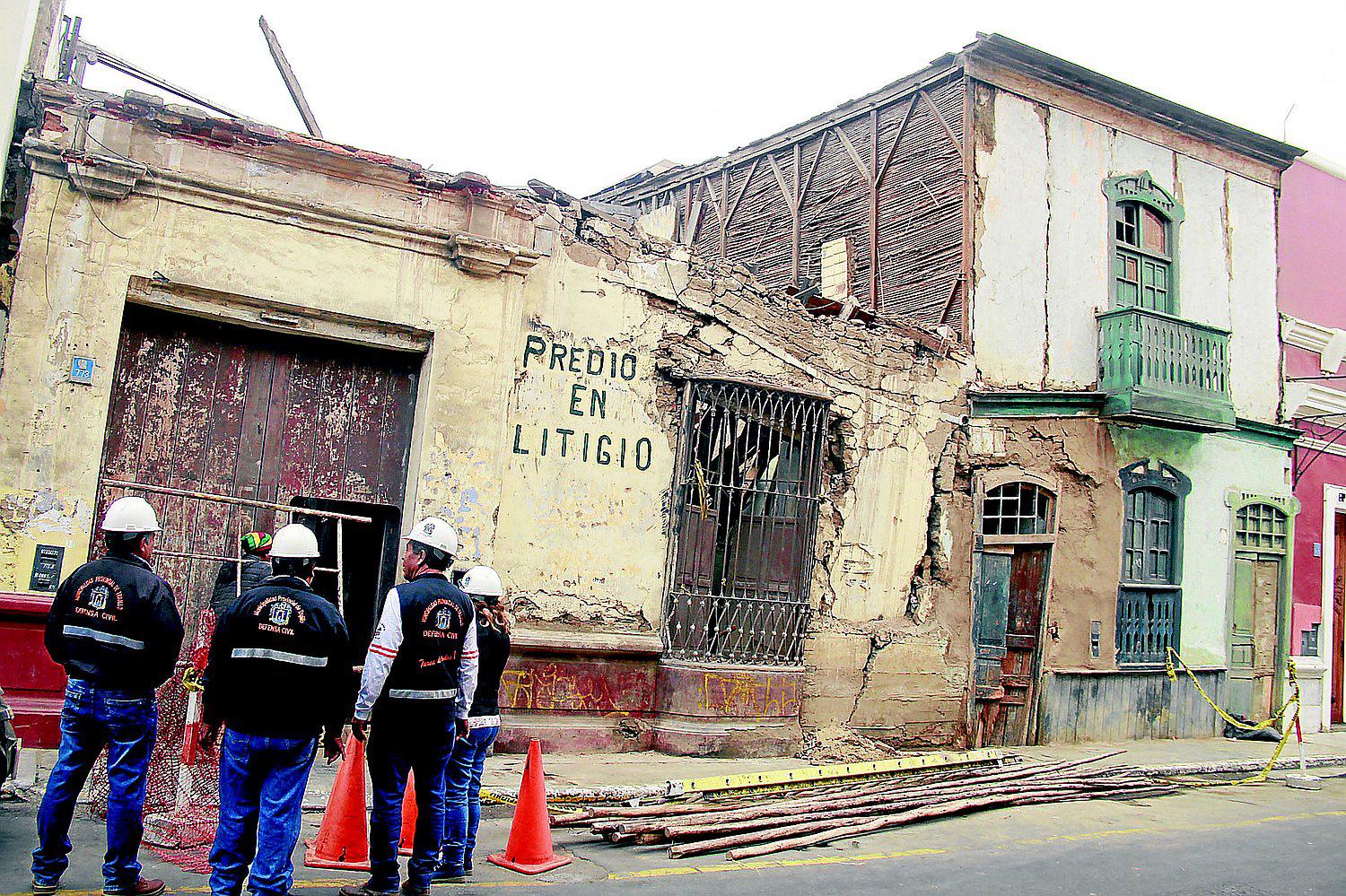 Inician desmontaje de dos casonas republicanas 