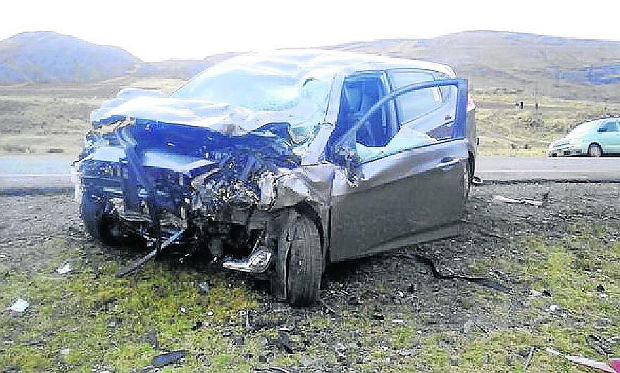 Puno: cuatro pasajeros se salvan de la muerte en despiste y volcadura