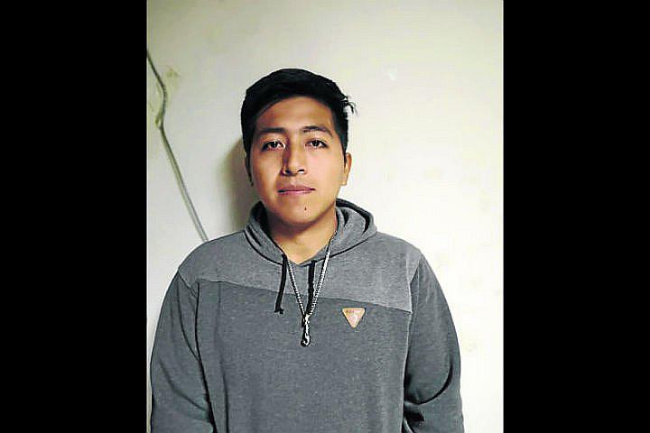 Instructor chantajeaba a menor para tener sexo