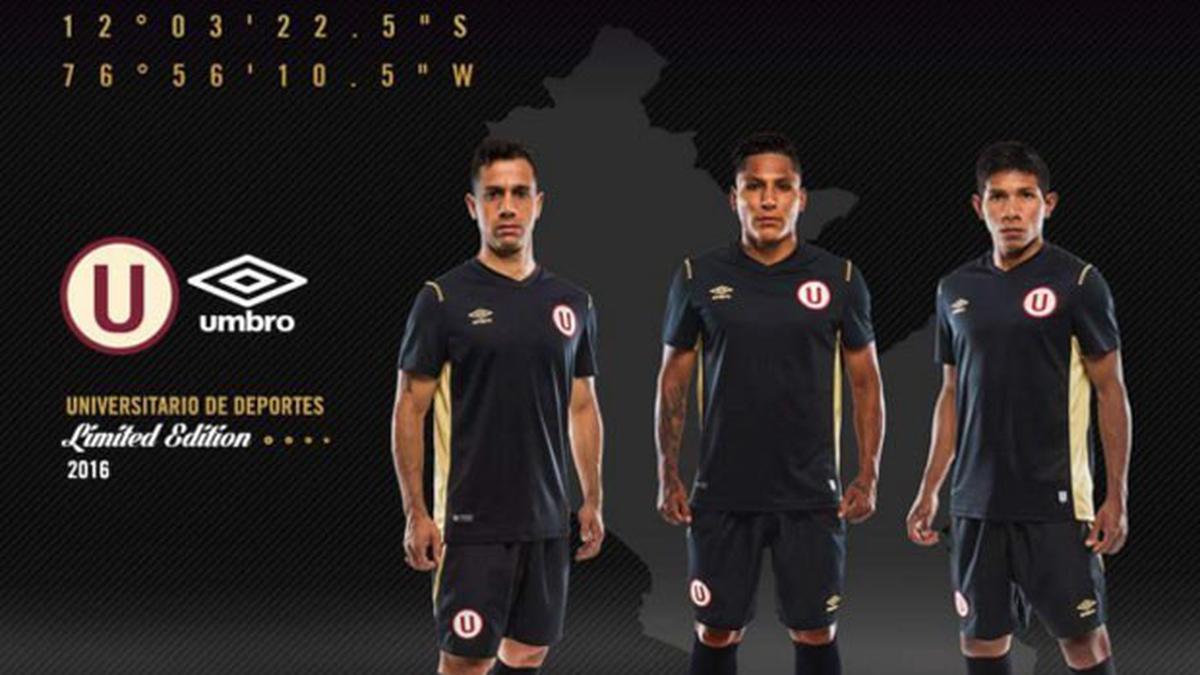 Camiseta universitario negra new arrivals
