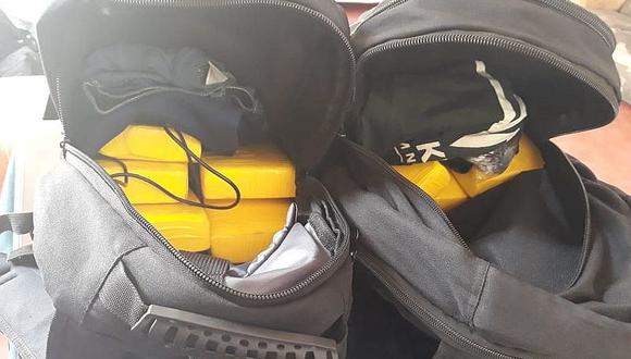 Pasajeros de bus que iba a Puno abandonan bolsos con 10 kg de droga