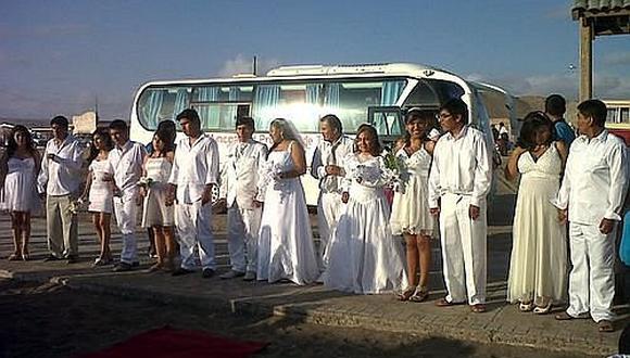 En La Yarada Los Palos organizan primer matrimonio masivo