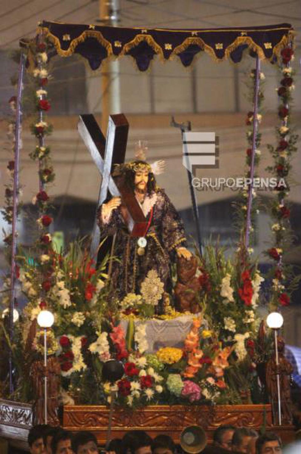 FOTOS: Emotivo encuentro de Jesús Nazareno  y la Virgen Dolorosa