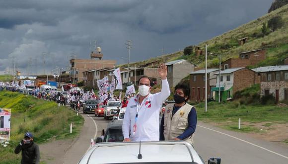 El candidato presidencial de Acción Popular marca distancia de sus postulantes en Puno.