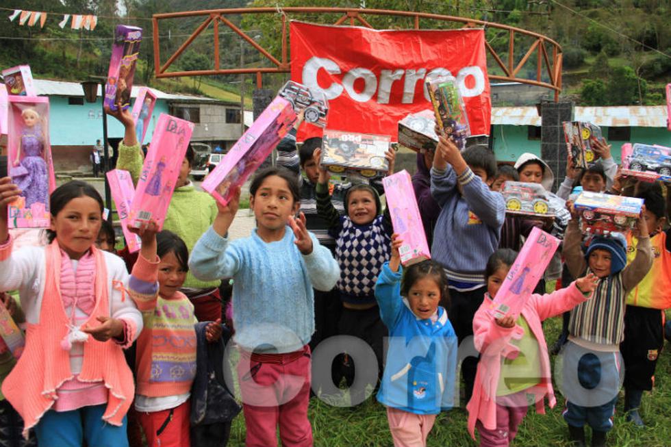 Correo hizo realidad el milagro de Navidad para los niños de Comas (FOTOS)