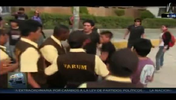 ​Cinco alumnos heridos deja enfrentamiento en La Cantuta (VIDEO)