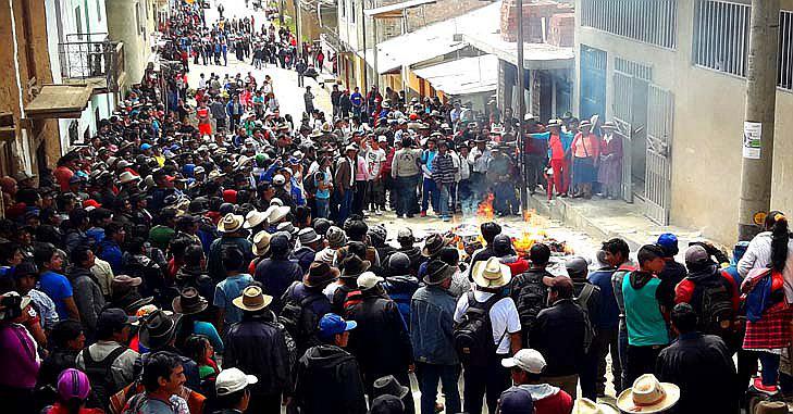 Cansados de la impunidad y corrupción, ronderos de Sihuas toman Fiscalía y el PJ (VIDEO) 