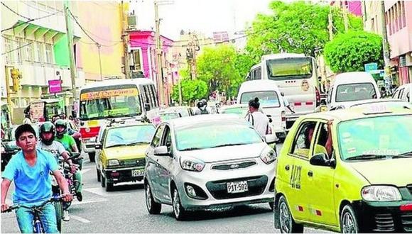 MTC advierte que taxis con menos de 1,000 kilos ponen en riesgo la vida de los pasajeros