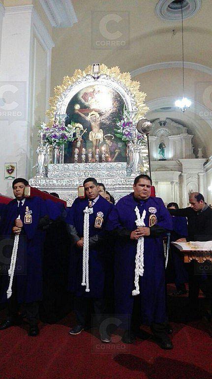 Con procesión comienzan  festividad por el Señor de los Milagros en Tacna