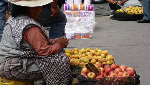 Retrocede el ordenamiento del comercio ambulatorio en la ciudad de Puno