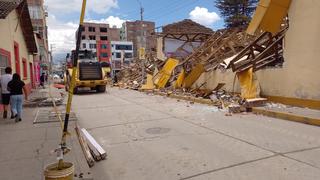 Demuelen ambientes en ruinas de hospital materno infantil para instalar ambientes prefabricados