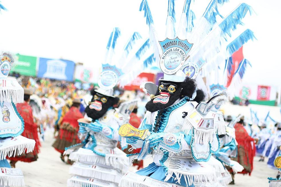“Diablos” lideraron en concurso de danzas por la Virgen de la Candelaria (FOTOS)