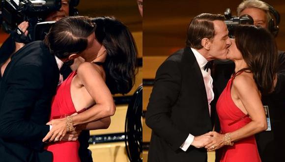 Emmy 2014: Bryan Cranston, de Breaking Bad, le robó un beso a Julia Louis-Dreyfus (VIDEO)