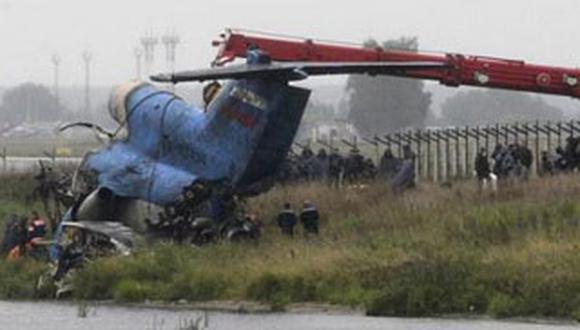 Rusia: Diez muertos tras aterrizaje forzoso de avión