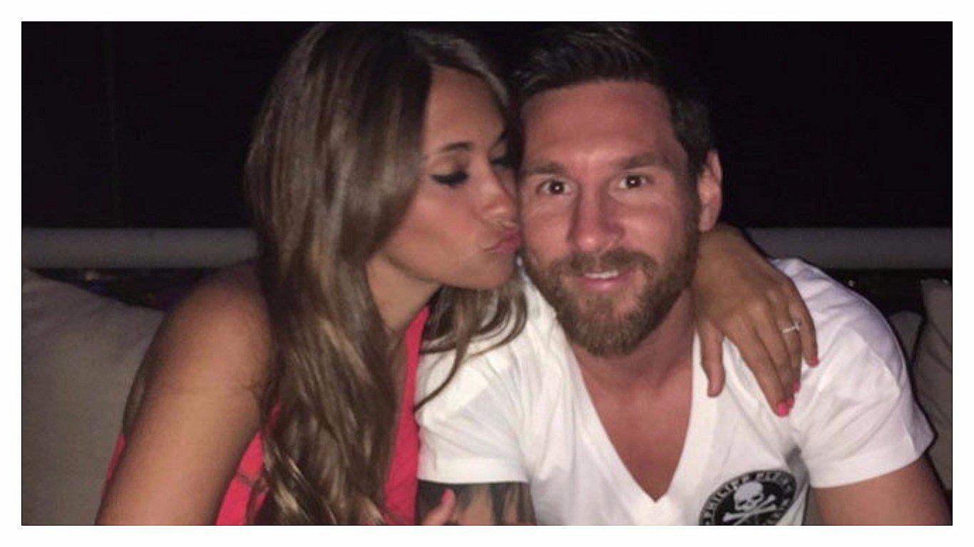 Lionel Messi: su mano indiscreta en íntima foto con a Antonella Roccuzzo remece Instagram