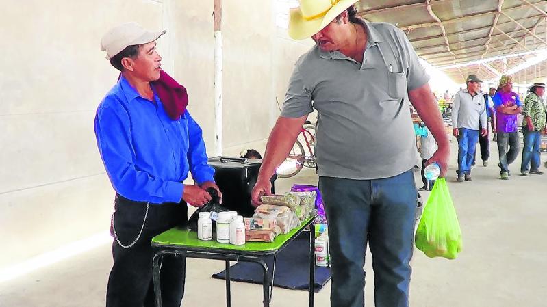 El maestro Elard del valle, un huesero por vocación