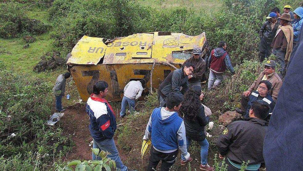Vehículo de Prosegur se despista, cae al abismo y deja cuatro muertos 