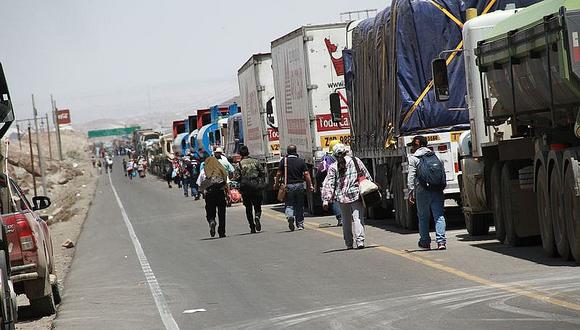 Termina paro de camioneros y habilitan paso vehicular en el KM. 48 de Arequipa