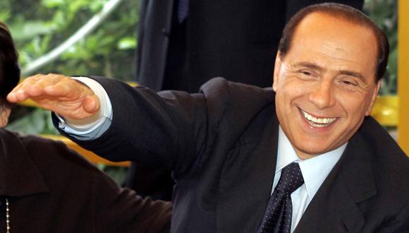 Silvio Berlusconi dice que a sus fiestas asistían "viejecitos con poder"