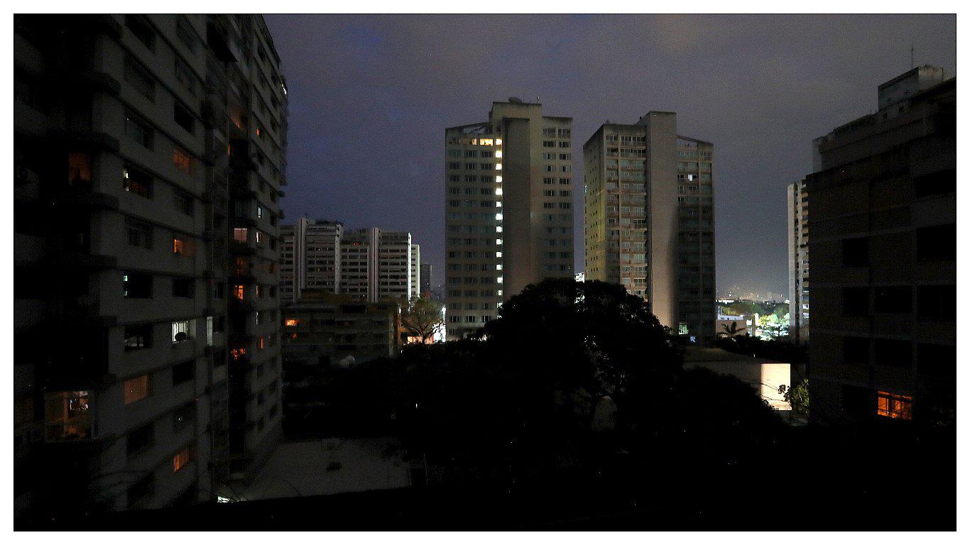 Venezuela: apagón deja a Caracas y a otros estados a oscuras (VIDEO)