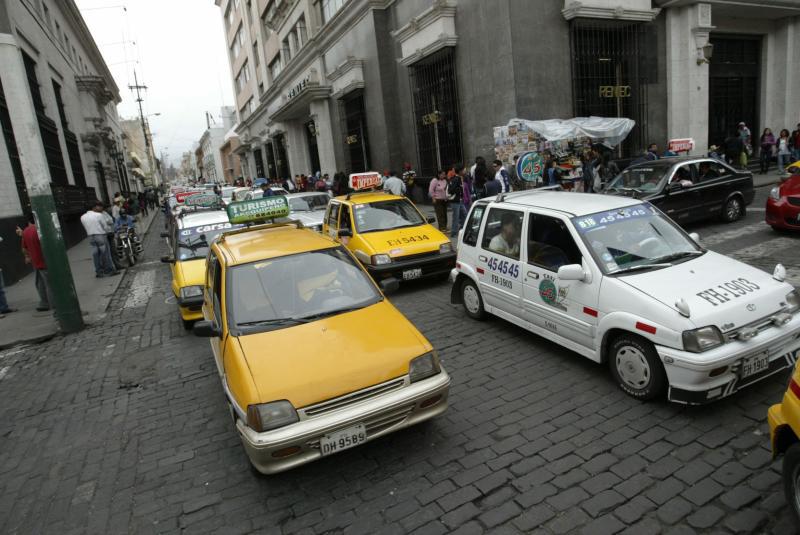 Federación Nacional de Taxis no acatará paro de transporte