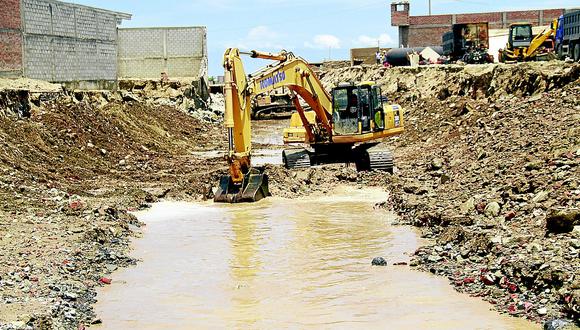 Retraso en obras de la reconstrucción genera descontento en el norte del país