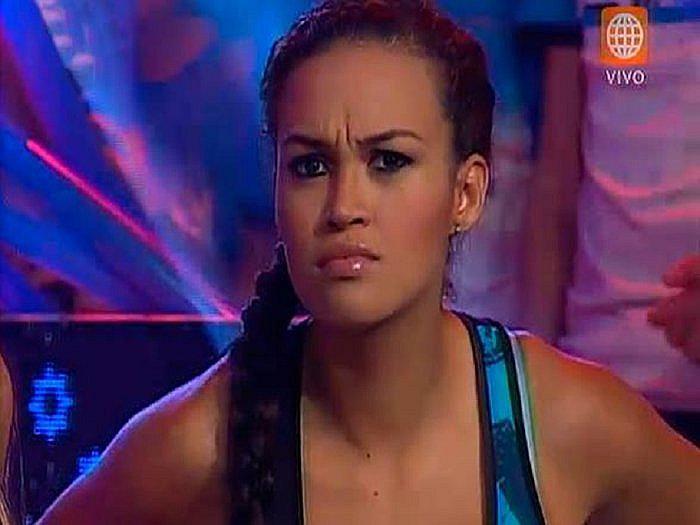 ​Angie Arizaga: le preguntan el nombre del actual presidente y ella dice esto (VIDEO)