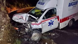 Ambulancia choca contra cerro cuando trasladaba a menor gestante en sierra de Áncash