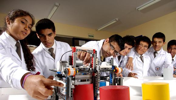 Alumnos del COAR en plena clase, cuando no había pandemia de COVID-19. | Foto: Cortesía