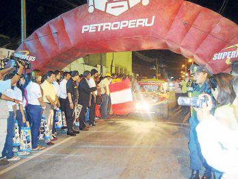 Fiesta en Nasca por inicio de Rally interoceánico Perú-Brasil